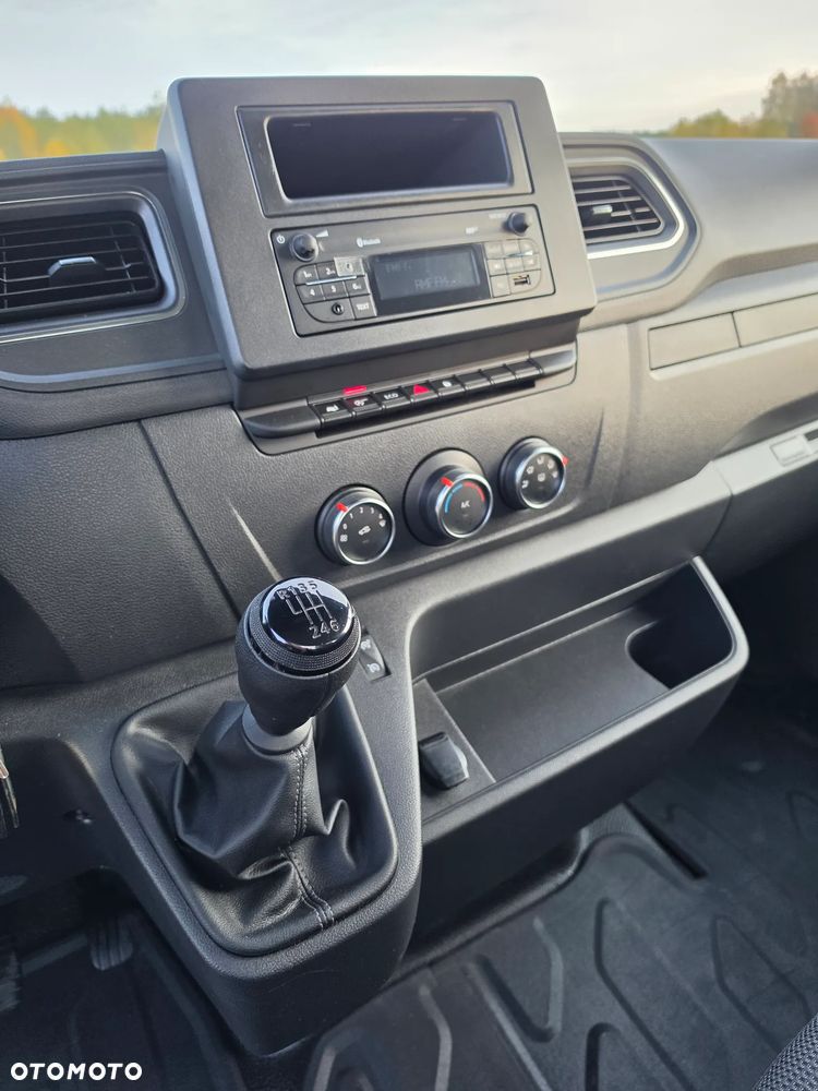 Renault Master - 32