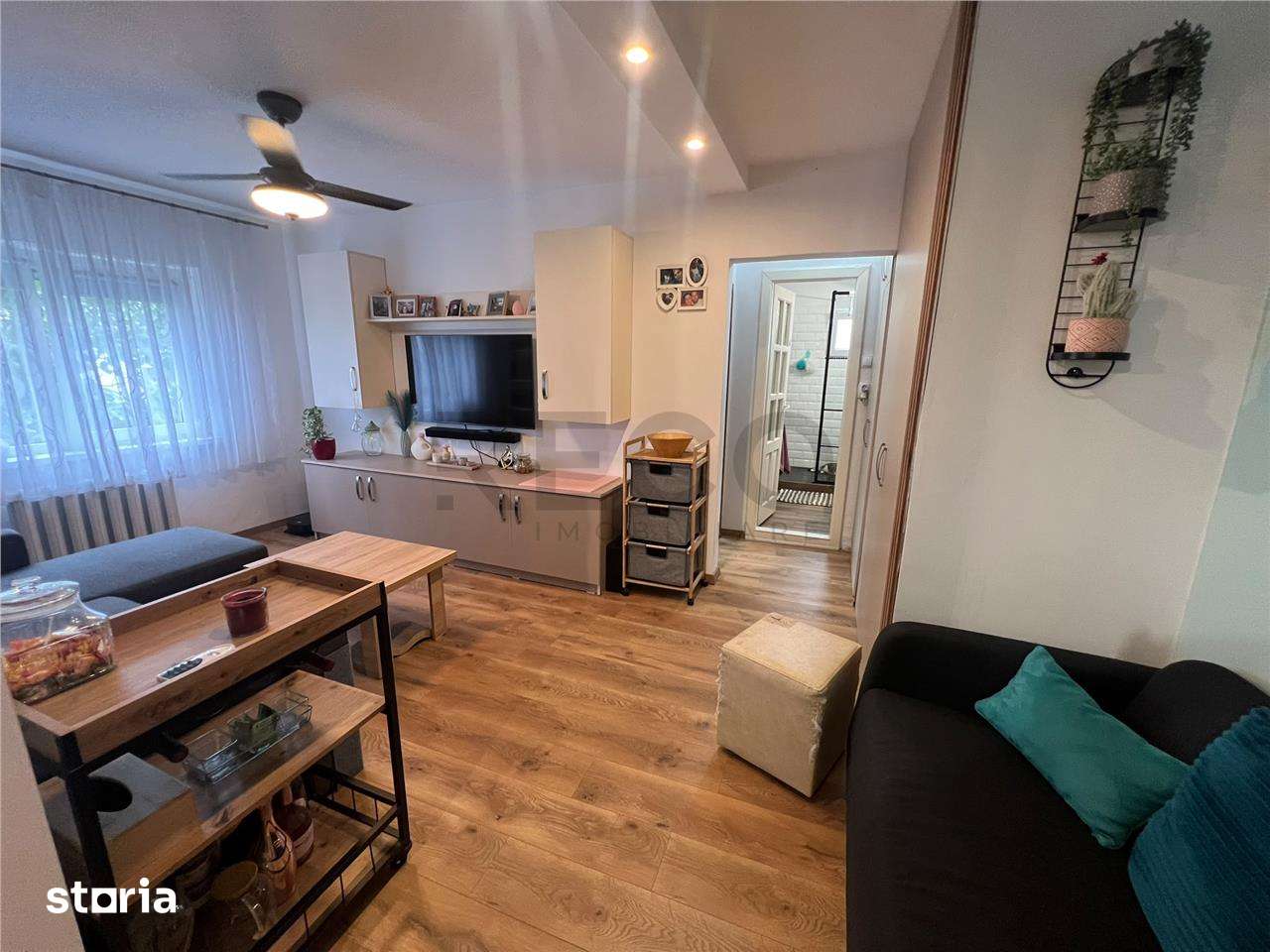 RECO, Apartament 3 camere, decomandat, renovat complet, etaj intermedi — fotografia 1
