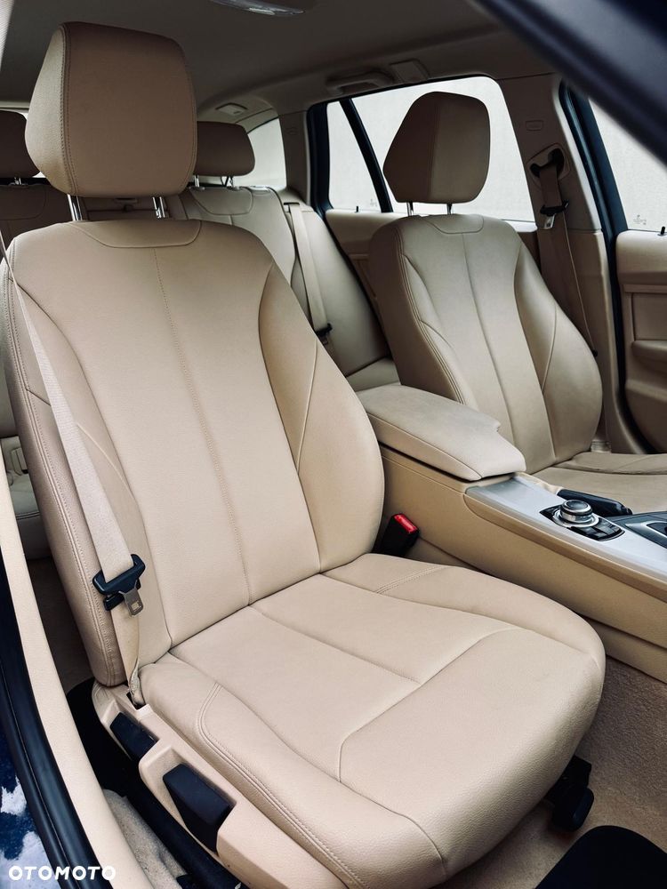 BMW Seria 3 318d Sport Line - 9