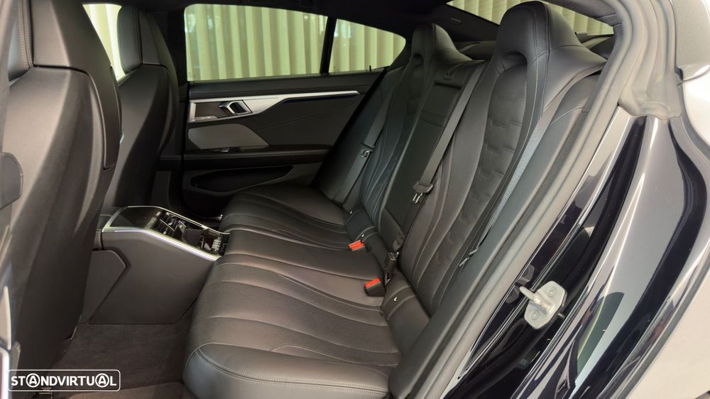 BMW 840 Gran Coupé d xDrive Pack M - 15