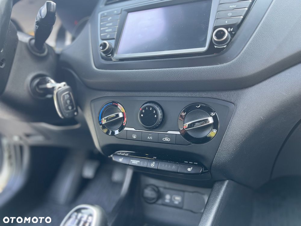 Hyundai i20 - 27