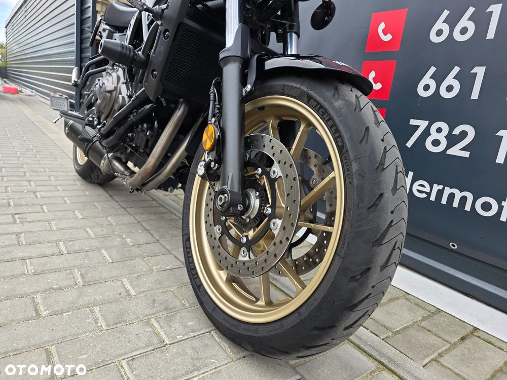 Yamaha XSR - 32