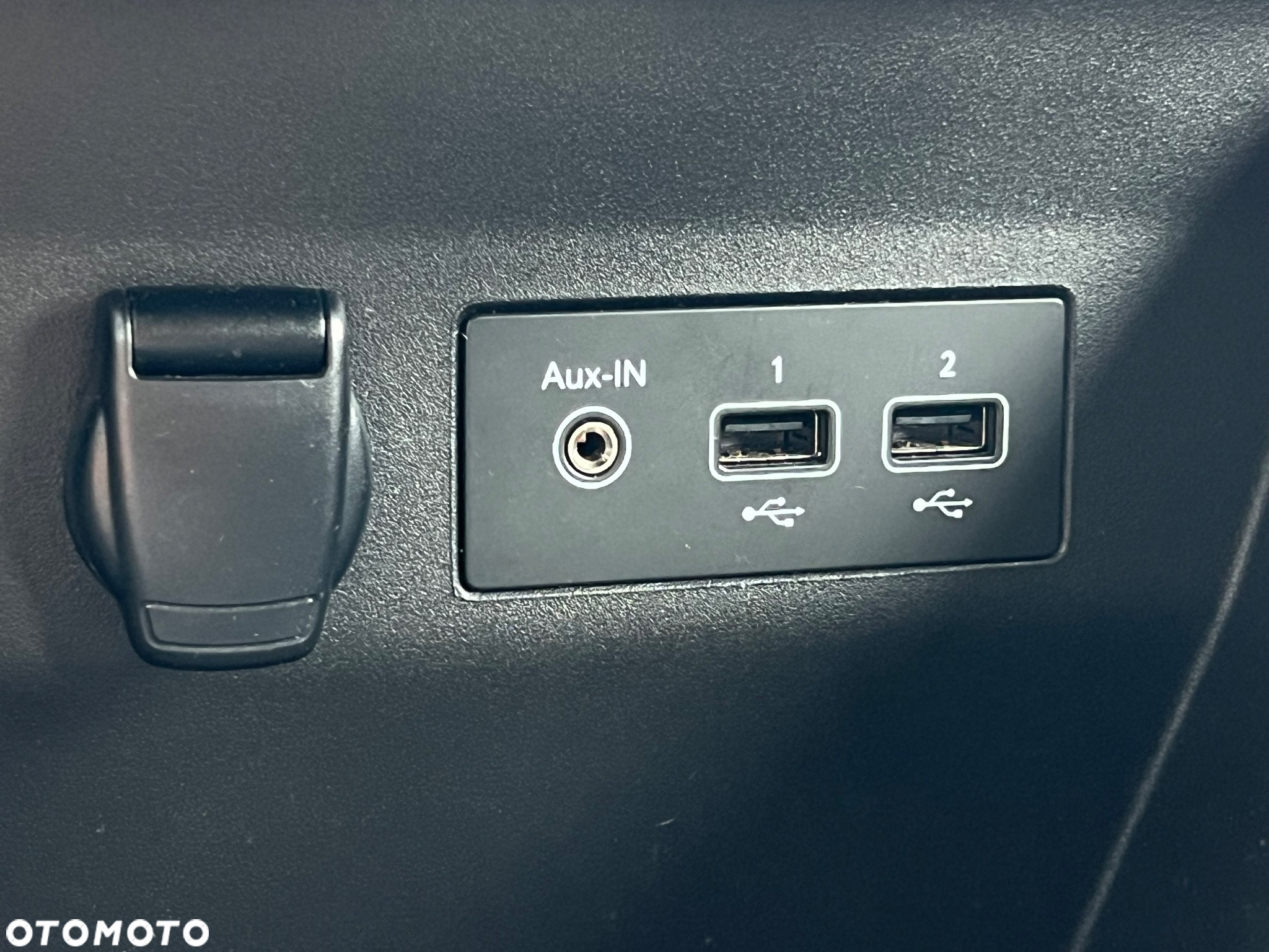 Renault Clio - 32