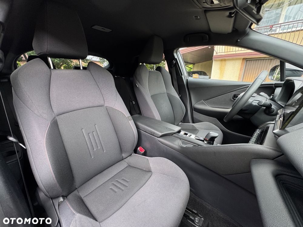 Toyota C-HR 2.0 Hybrid Dynamic Force Style - 32