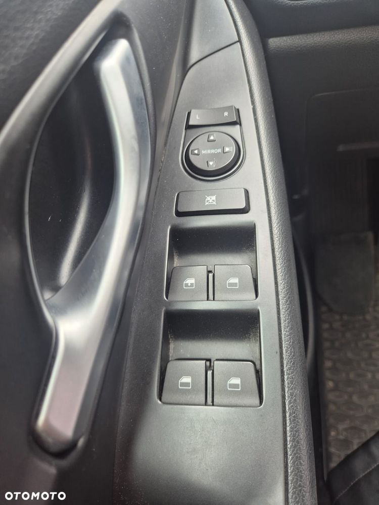 Hyundai i30 1.4 Classic + - 10