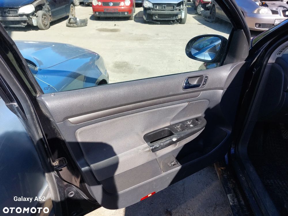 Zderzak VW GOLF V 1,9D 04R. masak,drzwi,klapa,lampy.... - 6