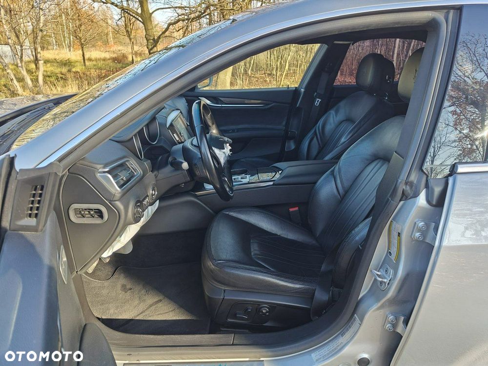 Maserati Ghibli - 12