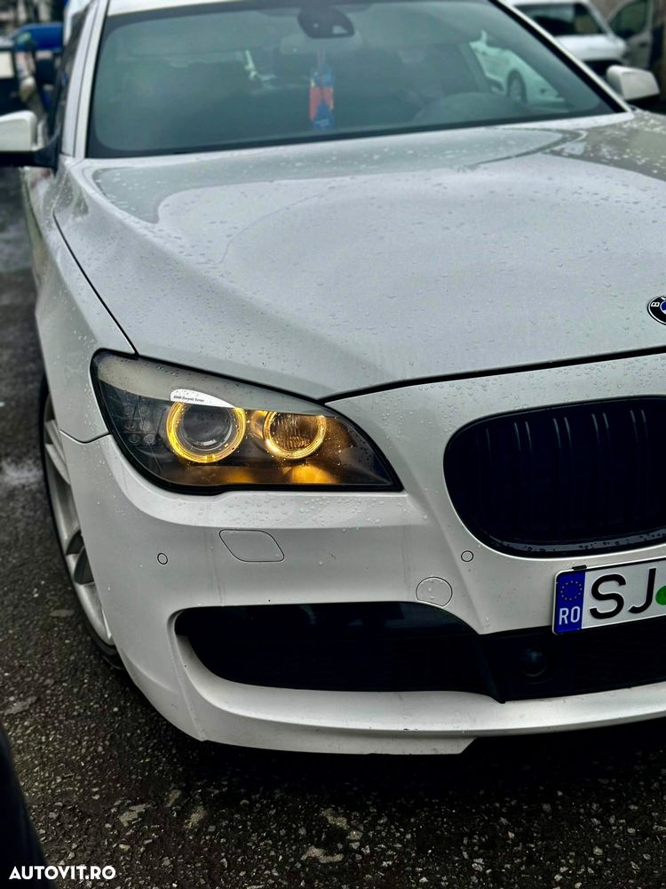 BMW Seria 7 740d - 16