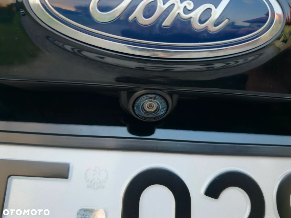Ford Kuga - 13
