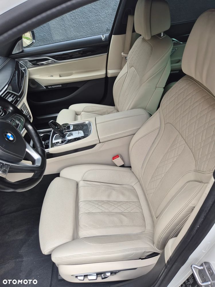 BMW Seria 7 740d xDrive - 15