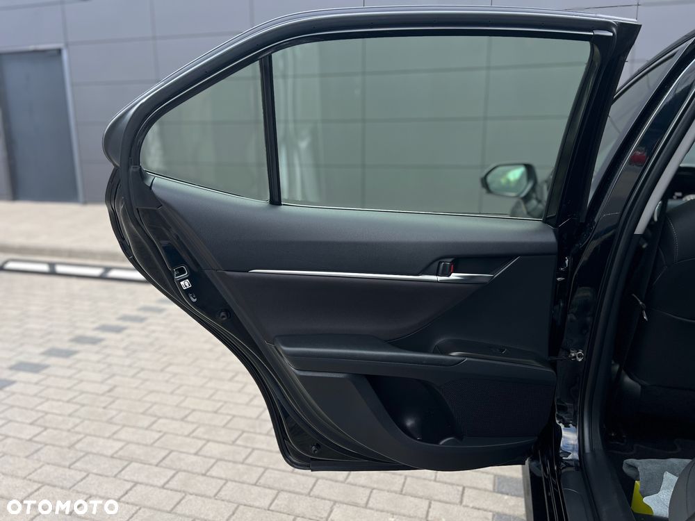 Toyota Camry 2.5 Hybrid Comfort CVT - 38