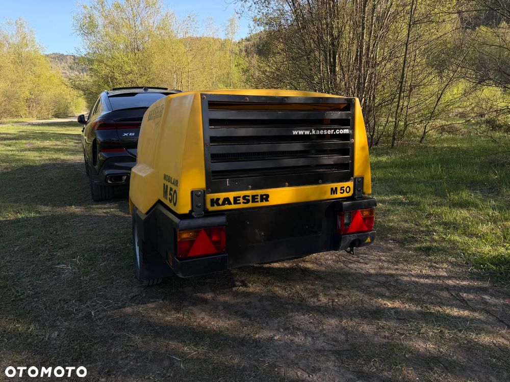 Kubota Kaeser M52 Kompresor Śrubowy Sprężarka 5,7m3. Przyczepka jezdna do rejestracji jako pojazd. 2018 rok. Regulacja ciśnienia bar od 3-8. Silnik Kubota 4cylindry. 50km. Potężna moc. Sprowadzony z Norwegii. Maszyna jak Nowa z Salonu! 1340 mtg. Okazja. Zadbana Maszyna. Dokumenty do rejestracji, książka KAESER - 39