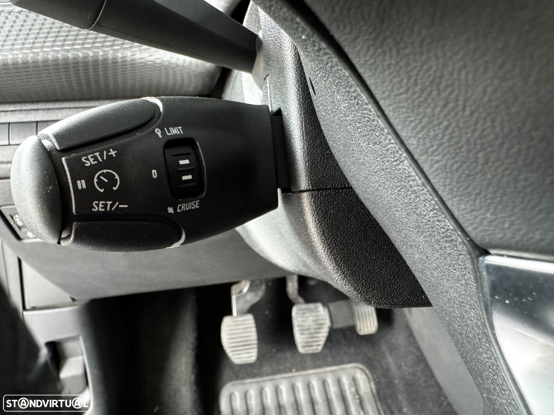 Peugeot 208 PureTech 82 Stop & Start Signature - 13