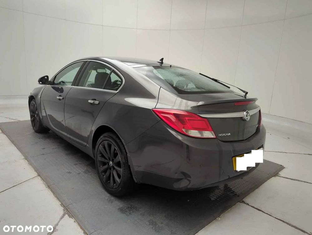 Opel Insignia 2.0 CDTI Design Edition - 4