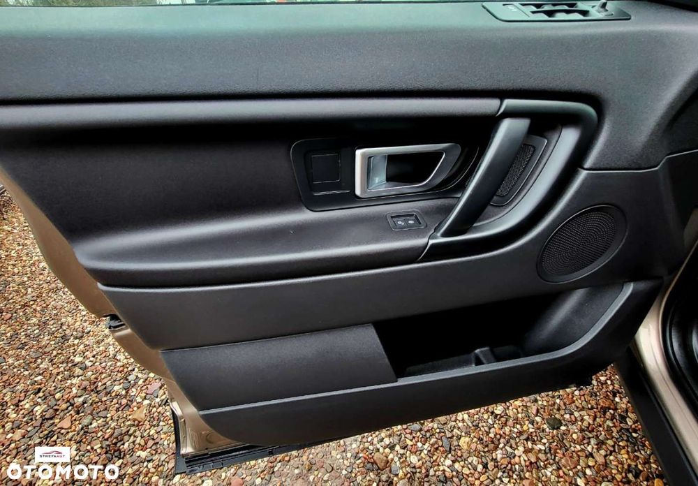 Land Rover Discovery Sport - 34