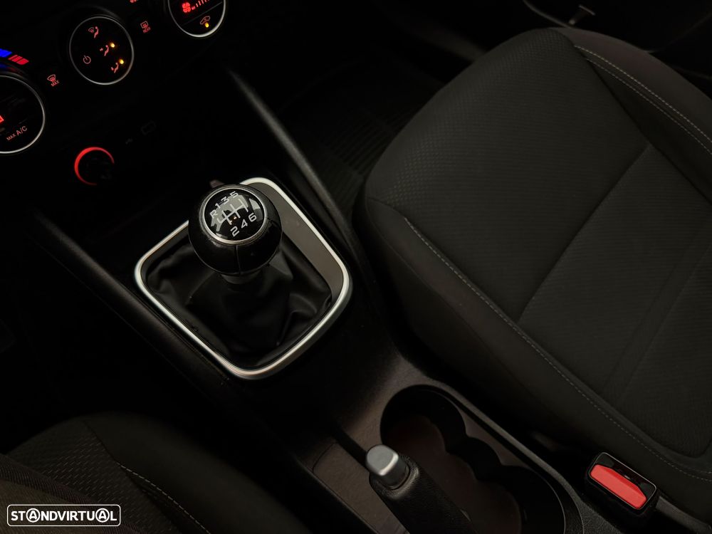 Fiat Tipo Station Wagon 1.6 M-Jet Lounge - 10