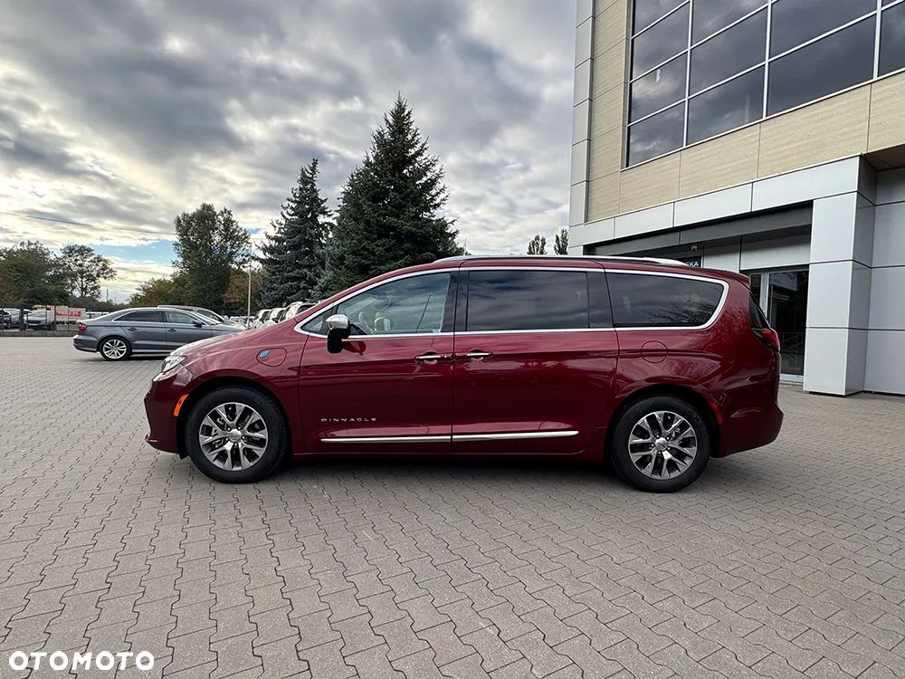 Chrysler Pacifica - 27