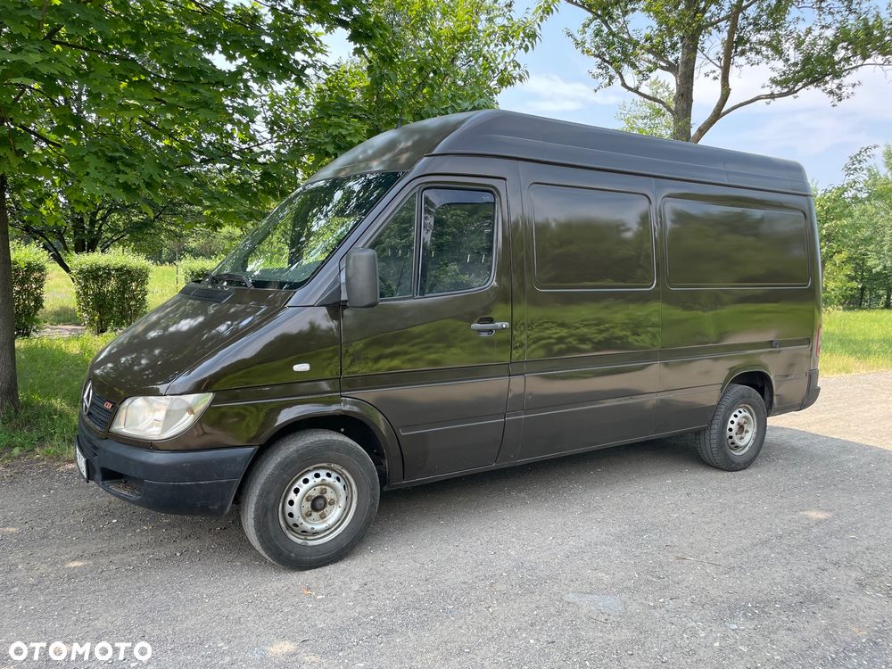 Mercedes-Benz Sprinter - 40