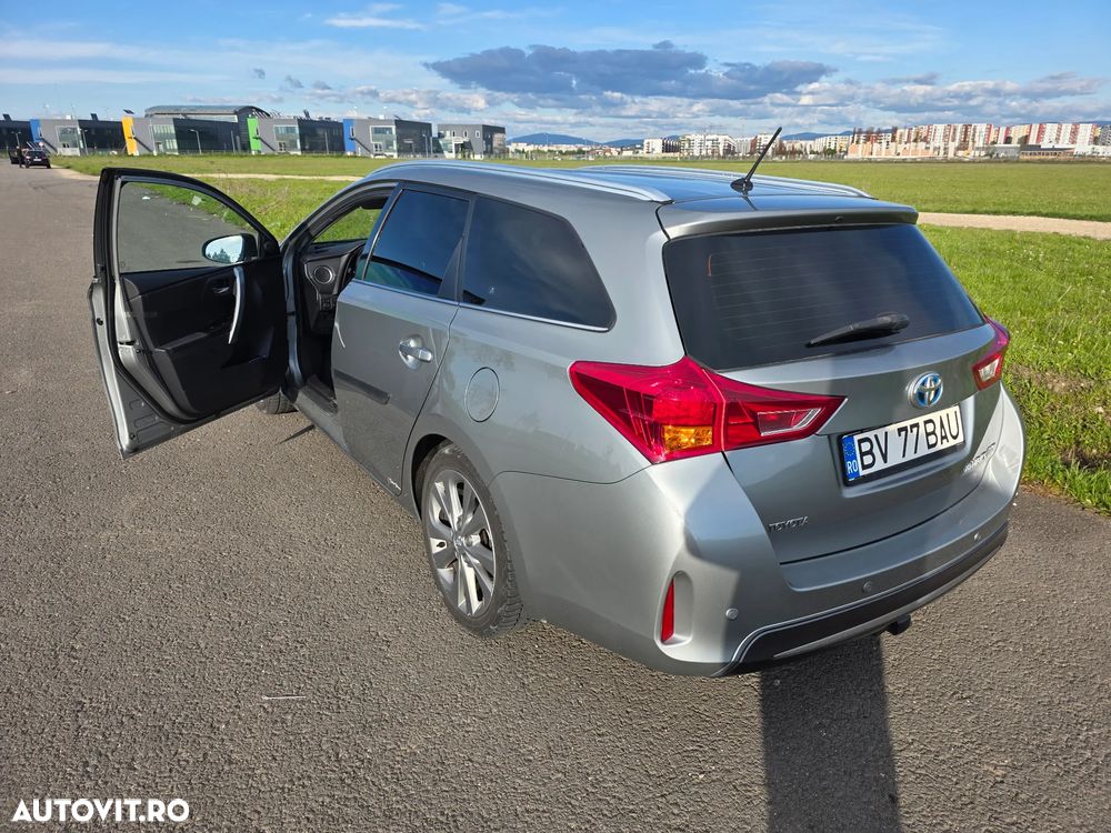 Toyota Auris - 2