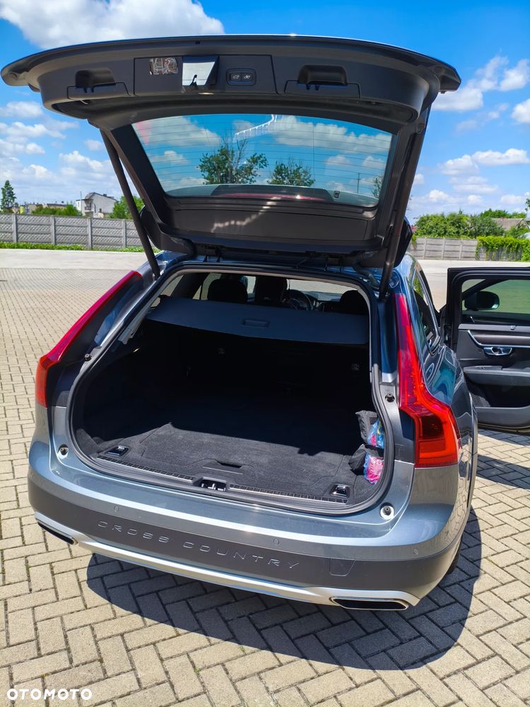 Volvo V90 B5 D AWD Geartronic Momentum Pro - 5