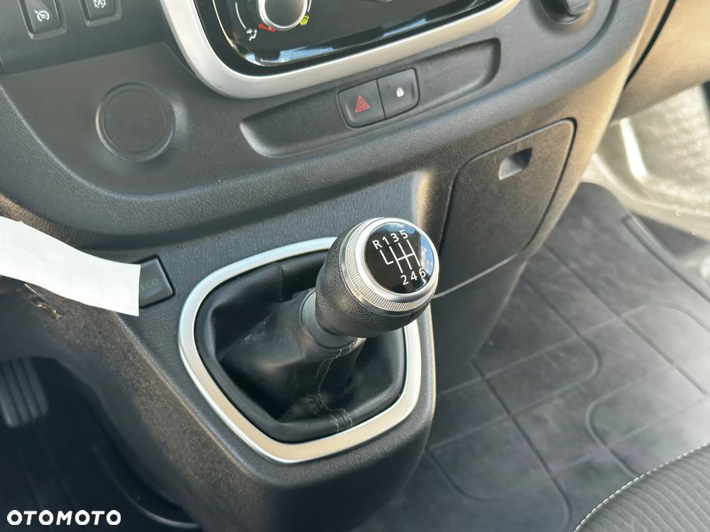 Renault Trafic - 28