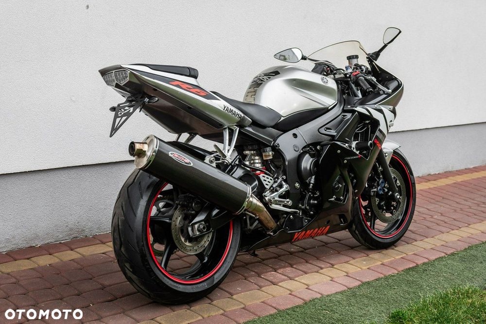 Yamaha R6 - 3