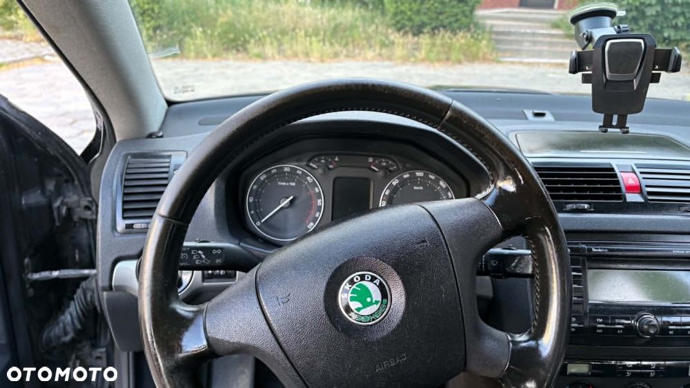 Skoda Octavia 2.0 TDI Ambiente - 24