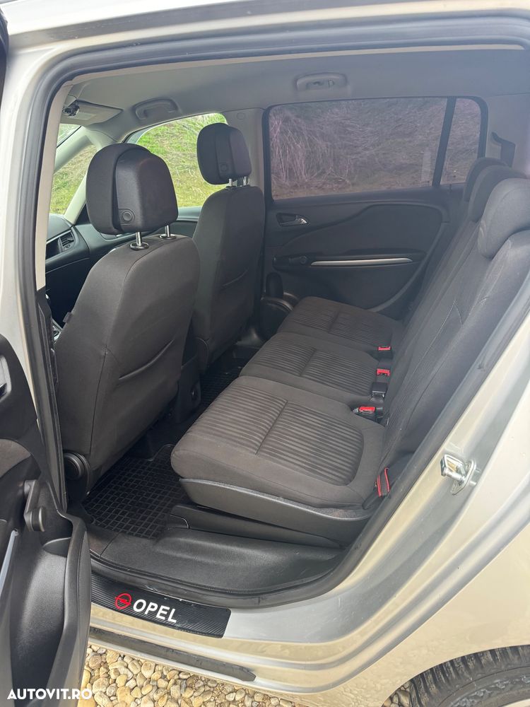 Opel Zafira - 6