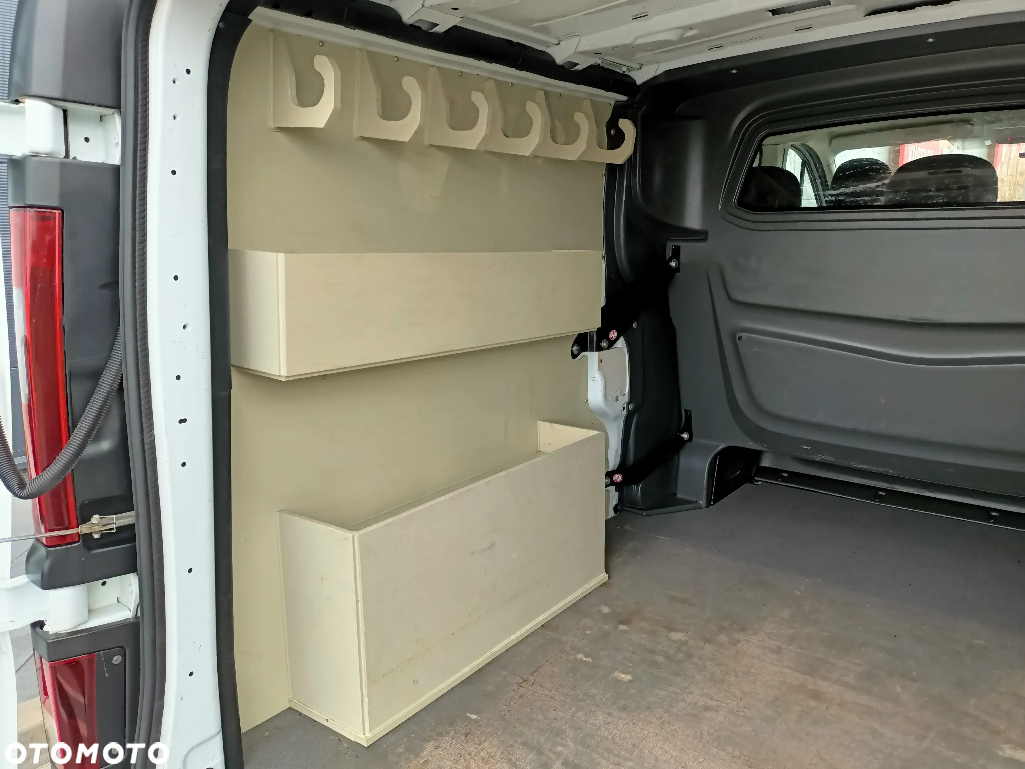 Opel VIVARO 5-cio OSOBOWY LONG - 36
