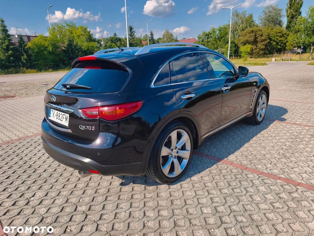 Infiniti QX70 3.0d S Premium - 9