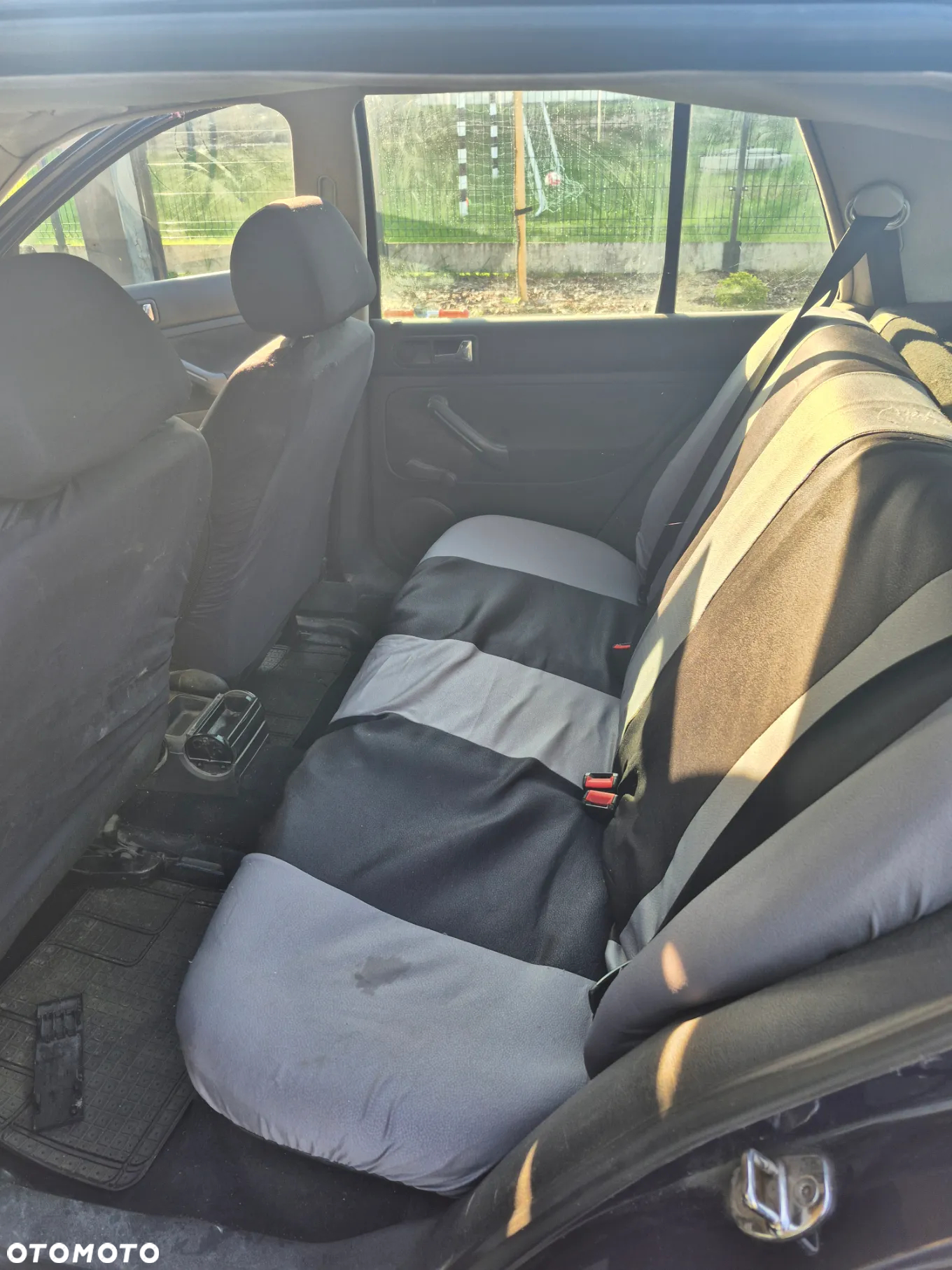 Volkswagen Golf 1.9 TDI - 7
