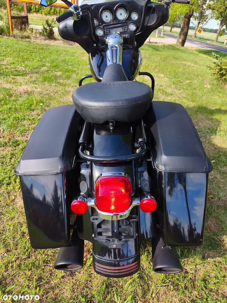 Harley-Davidson Touring Street Glide - 10