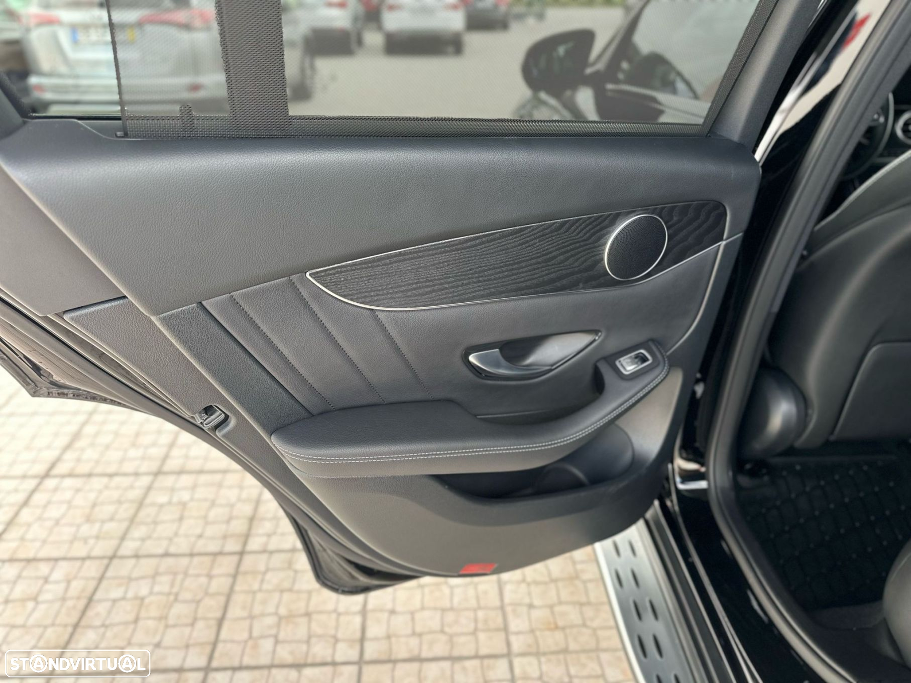Mercedes-Benz GLC 300 - 21