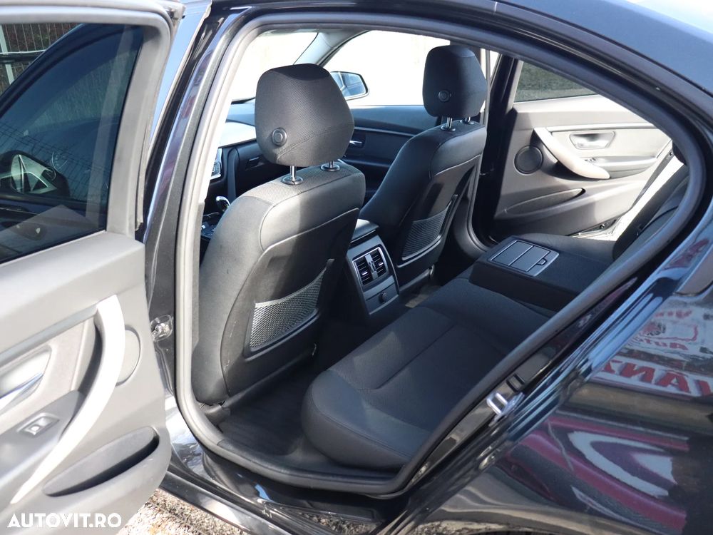 BMW Seria 3 320d Aut. Advantage - 24