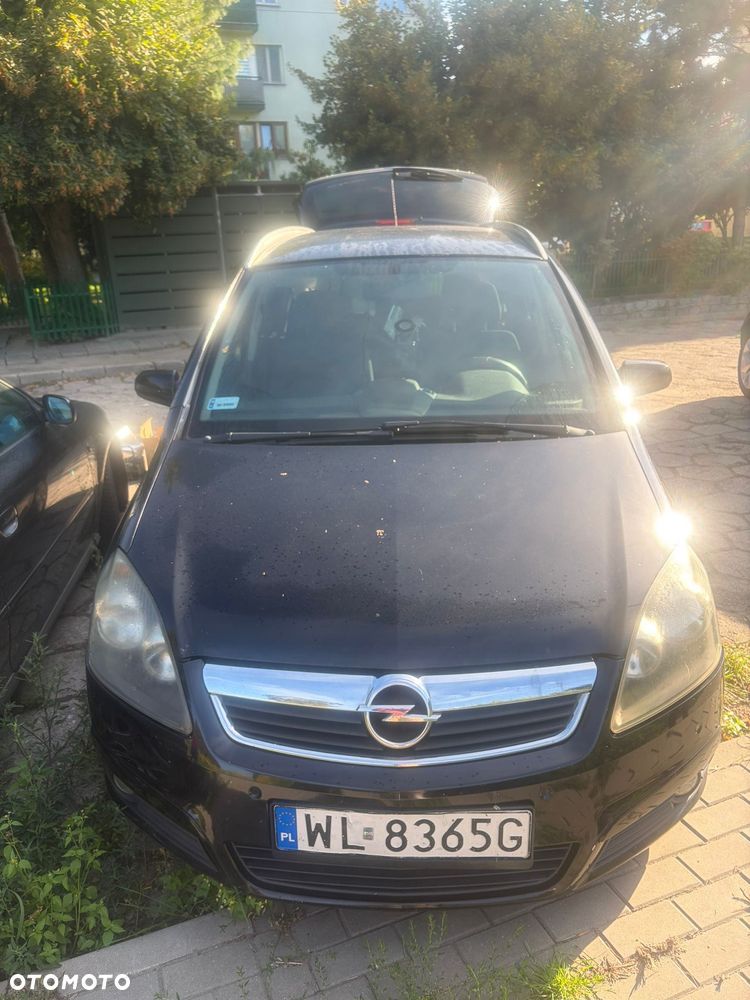 Opel Zafira - 1