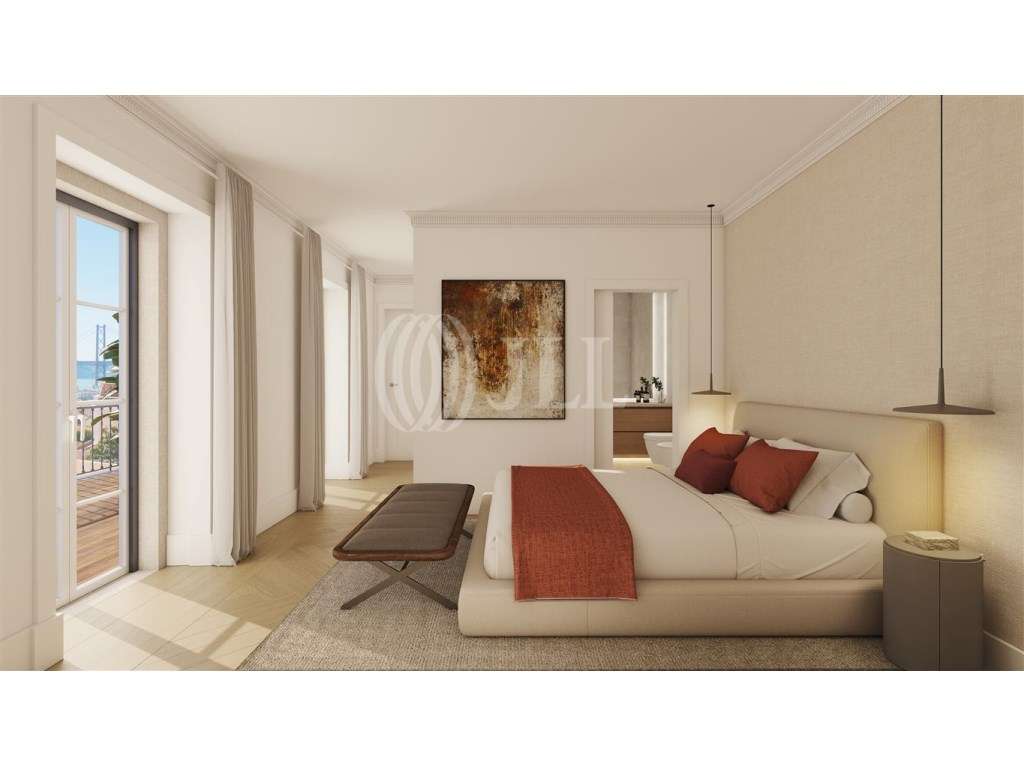 Apartamento T4 com varanda, Real Calçada, Lisboa - Grande imagem: 4/14