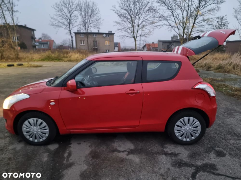 Suzuki Swift 1.2 Club - 12