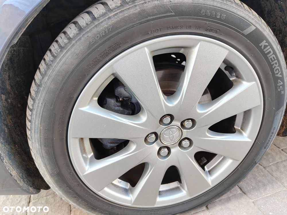 Toyota Avensis 2.0 D-4D Sol plus+NAVI - 25