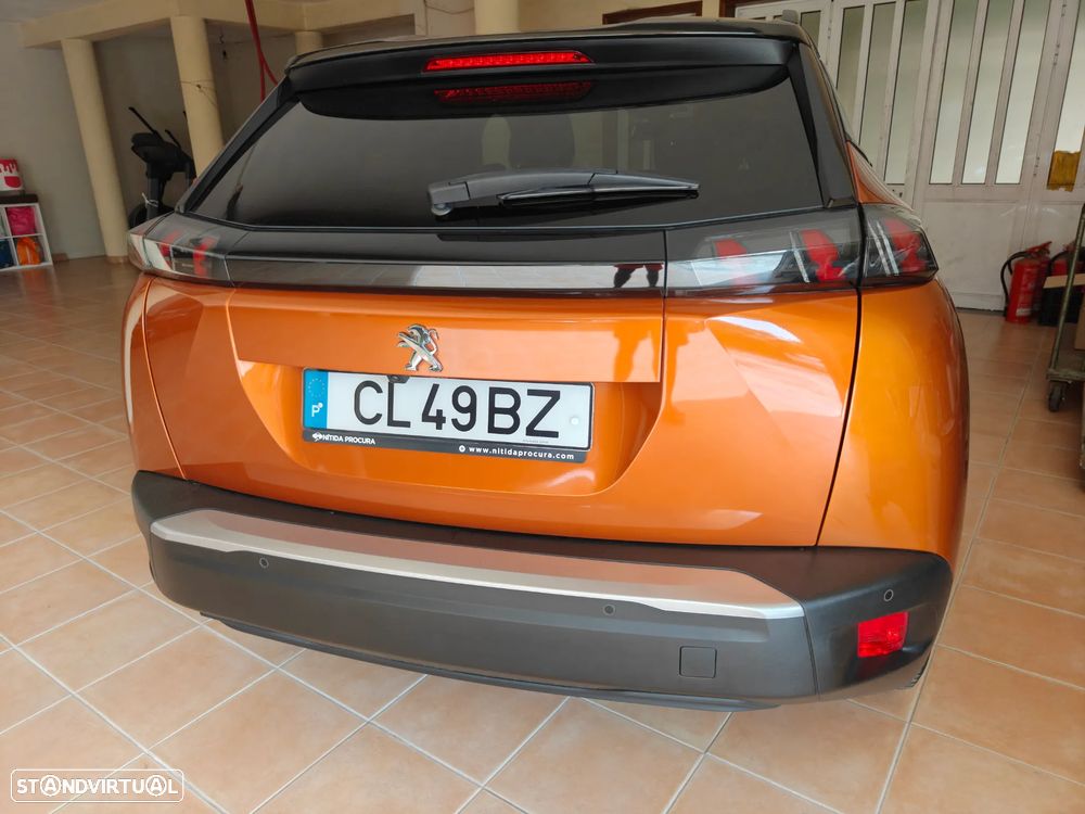 Peugeot e-2008 Allure - 4