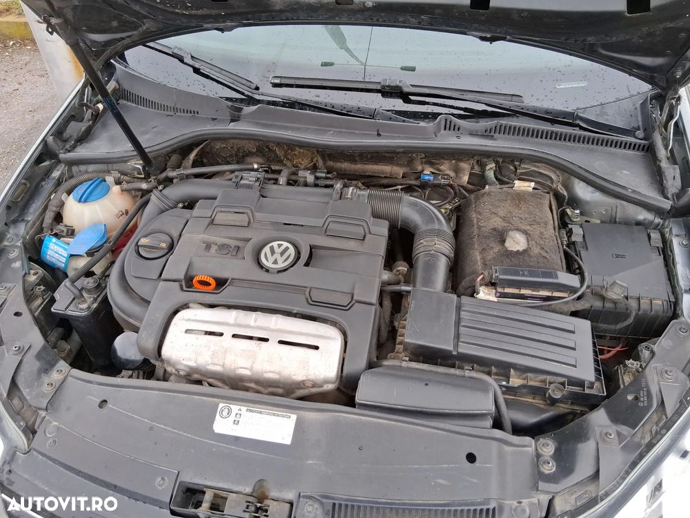 Volkswagen Golf 1.4 TSI DSG Highline - 23