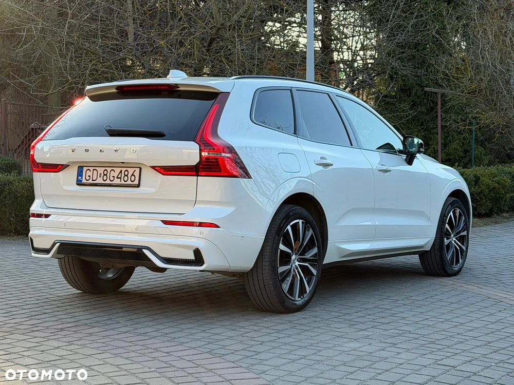 Volvo XC 60 B5 D AWD Ultimate Dark - 6