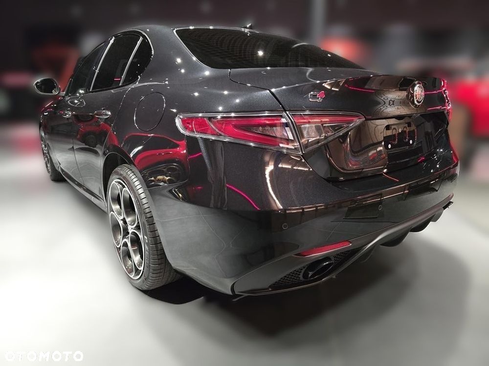 Alfa Romeo Giulia 2.0 Turbo Veloce Q4 - 6