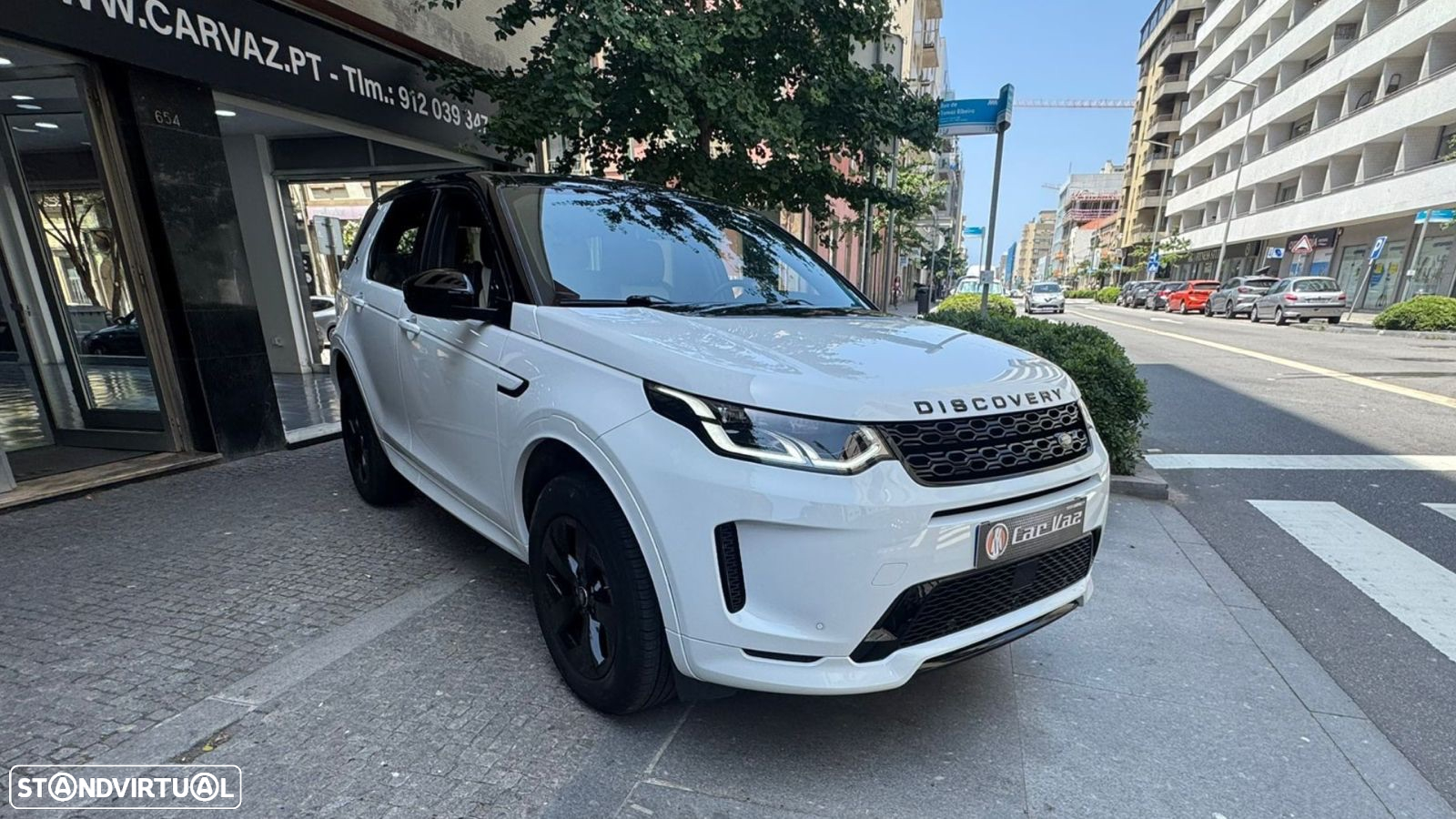 Land Rover Discovery Sport 1.5 I3 P300e AWD R-Dynamic S - 4