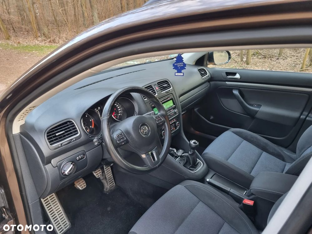 Volkswagen Golf 1.6 TDI DPF BlueMotion Technology Style - 11