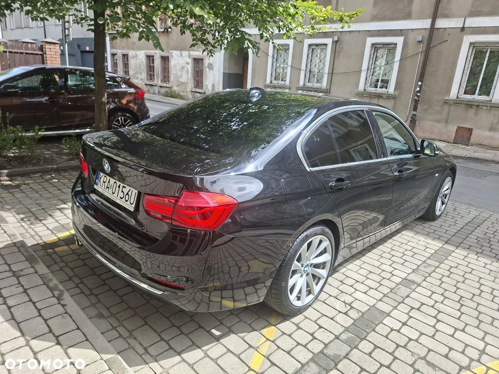 BMW Seria 3 320d Luxury Line - 4