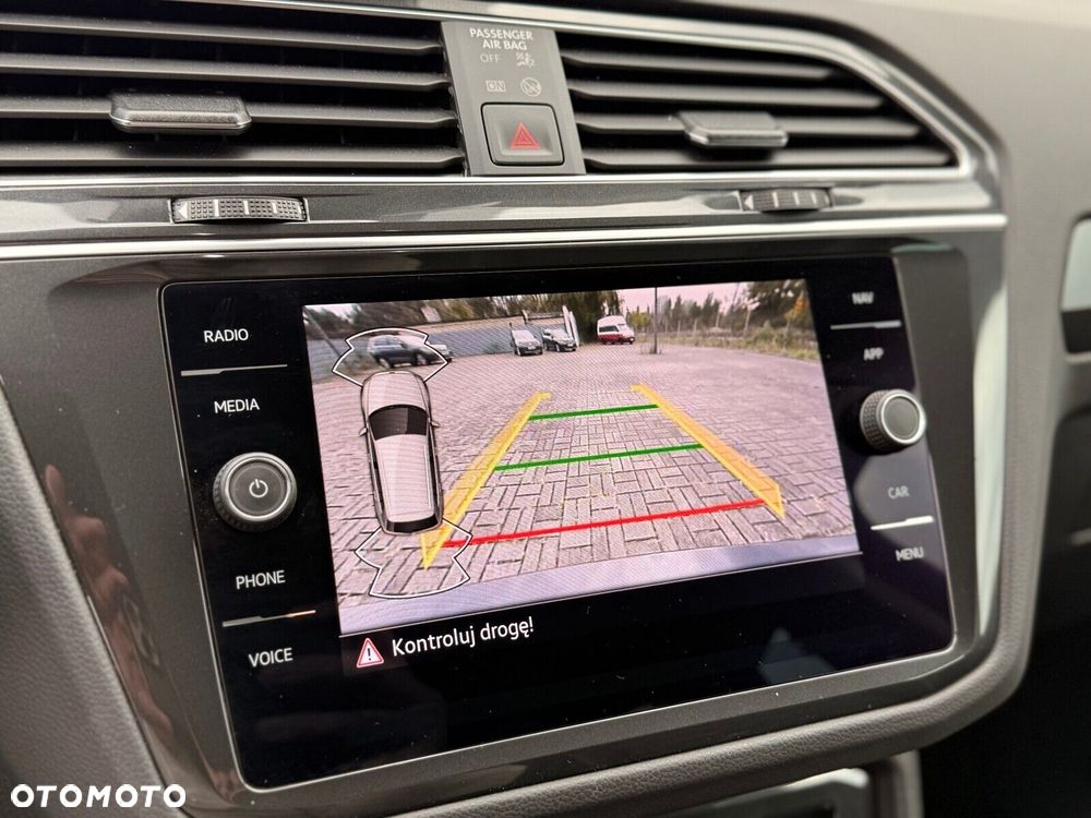 Volkswagen Tiguan - 24