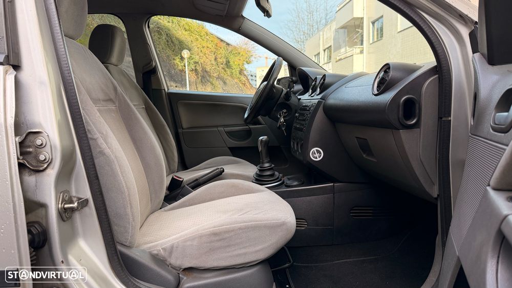 Ford Fiesta 1.25 Ambiente - 27