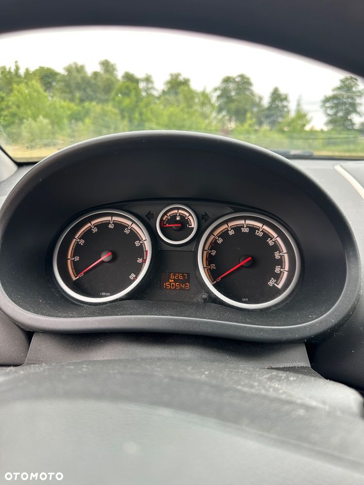 Opel Corsa - 8