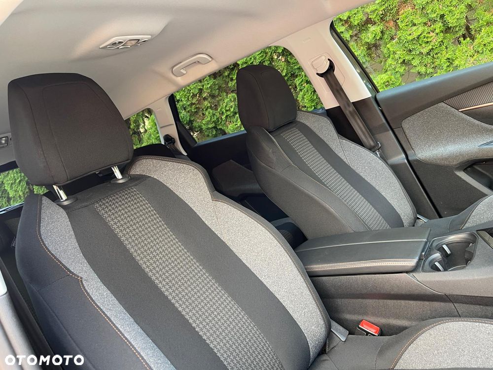Peugeot 5008 BlueHDi 130 Active - 25