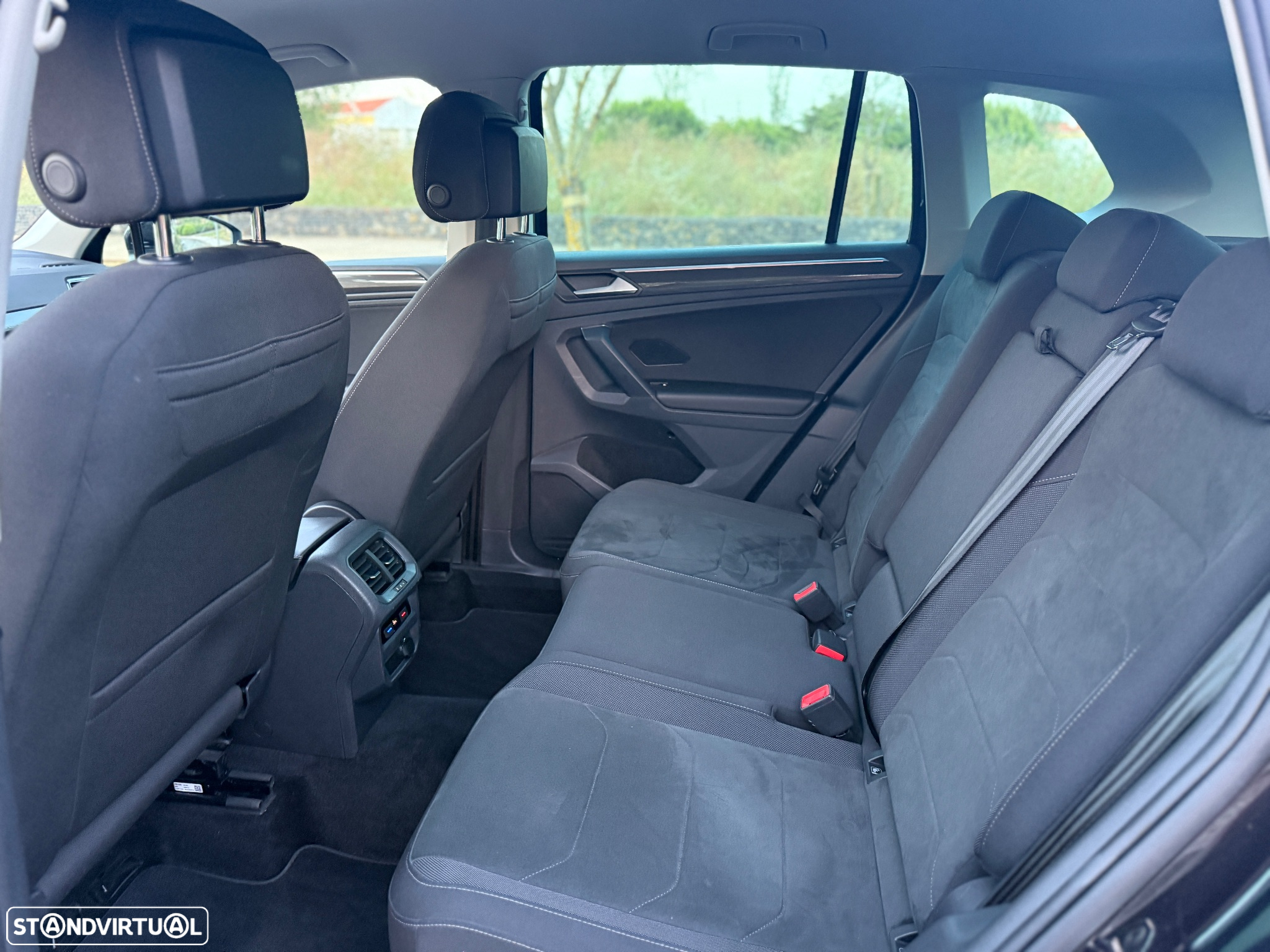 VW Tiguan - 16
